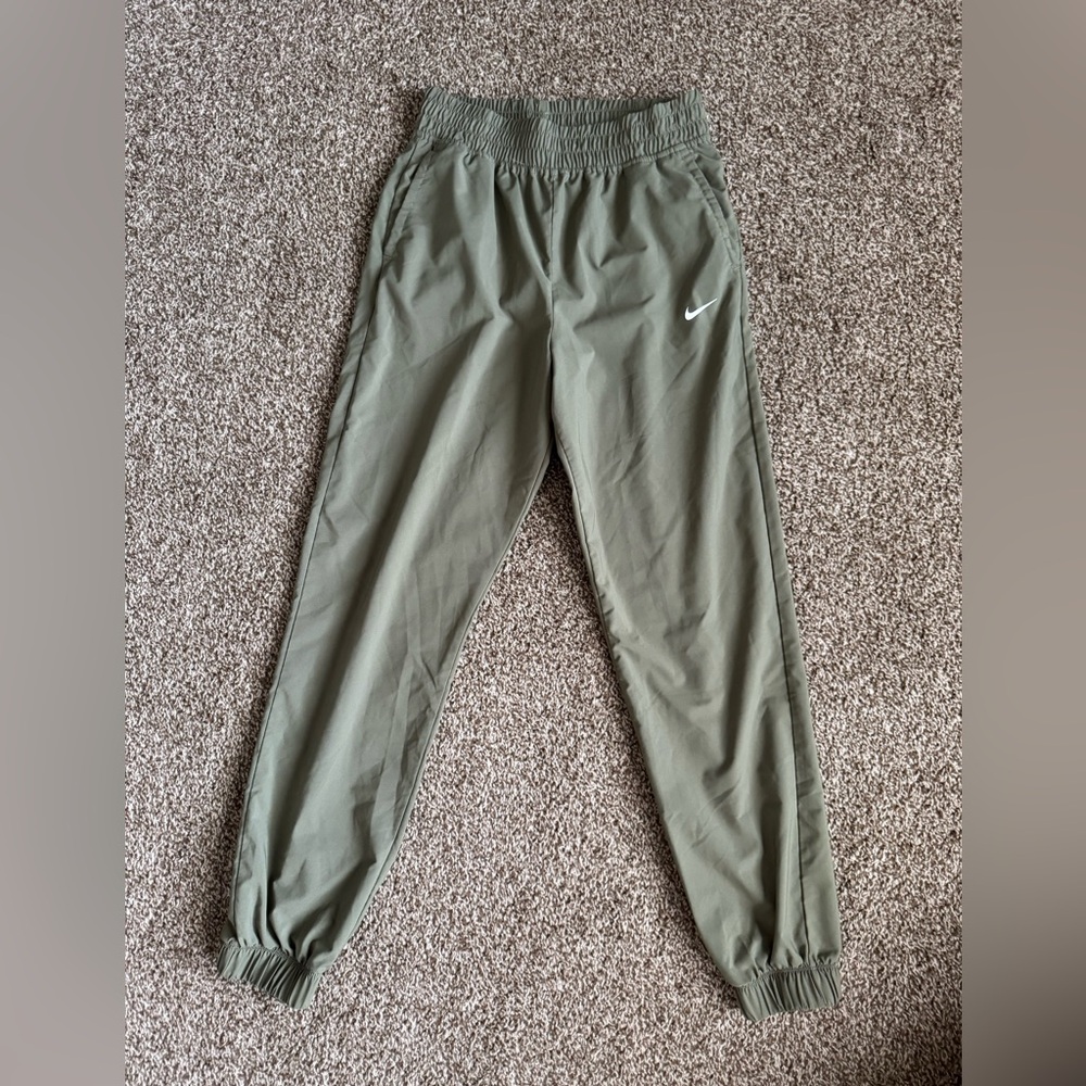 Nike olive green joggers size small